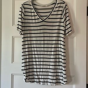 Zenana women’s striped tunic, black, and white